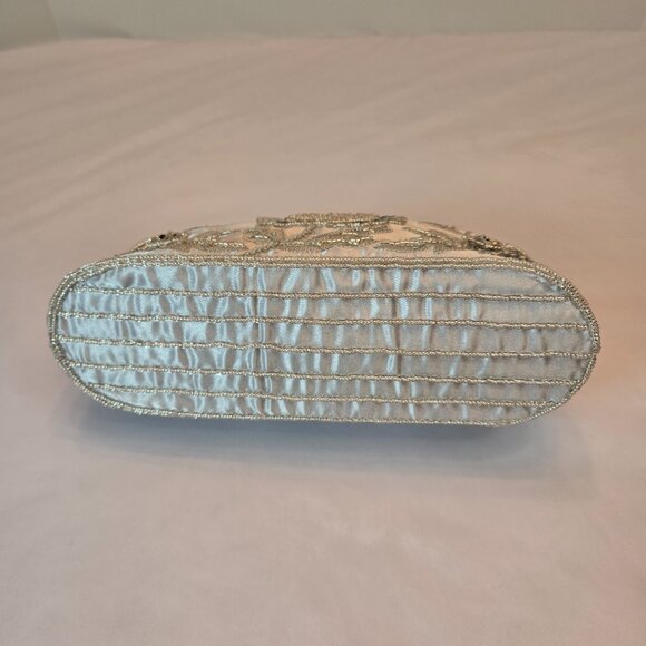 ELEOPTION Beaded Sequin Design Metal Frame Kissing Lock Satin Interior Party Bag - Picture 6 of 9